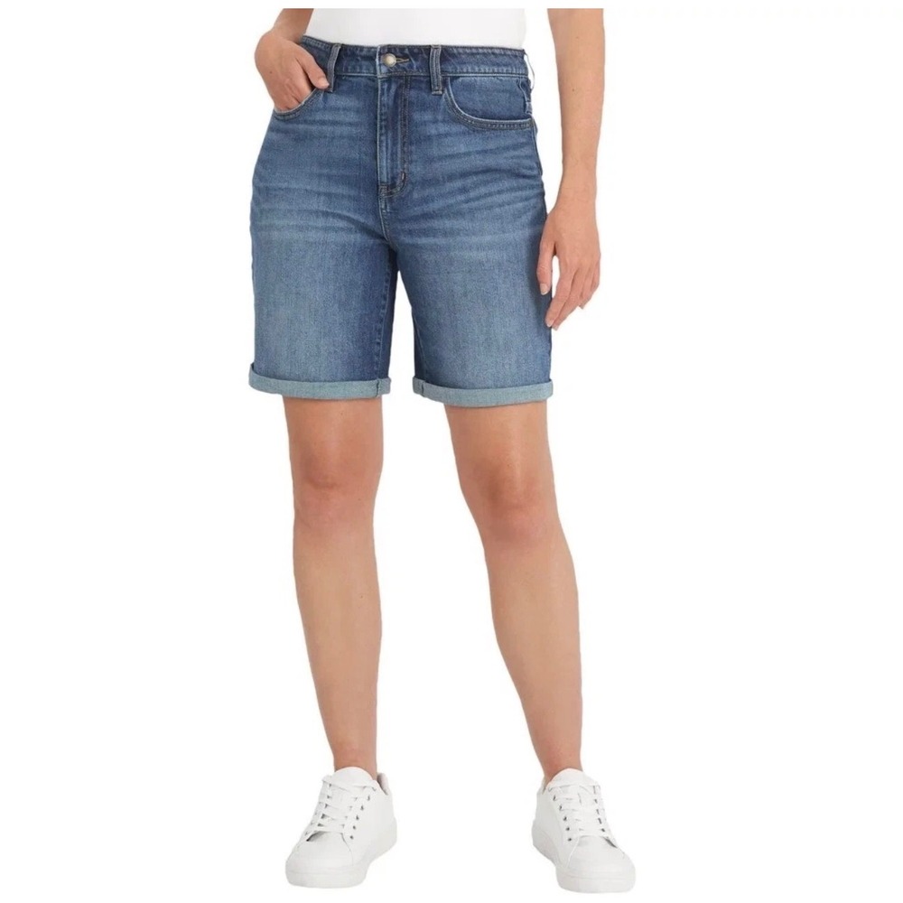 NWT Wrangler Womens High Rise Denim Shorts Blue Size 12 Stretch Bermuda Classic